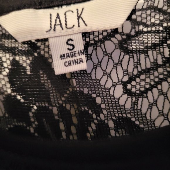 Black lace dress - Picture 2 of 3